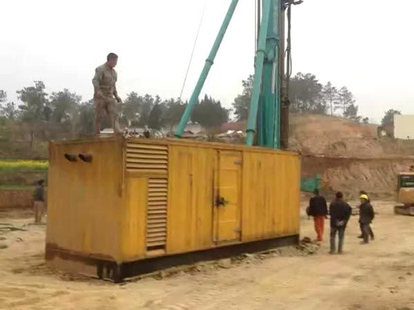 北票如何判断水冷式机油散热器密封件是否需要更换？